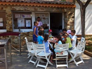 Kinder Club mit spielerischen Aktivitäten in Le Lavandou
