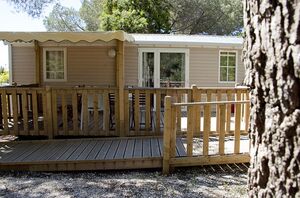 Vermietung von barrierefreien Mobilhäusern für Menschen mit Handicap auf einem Campingplatz