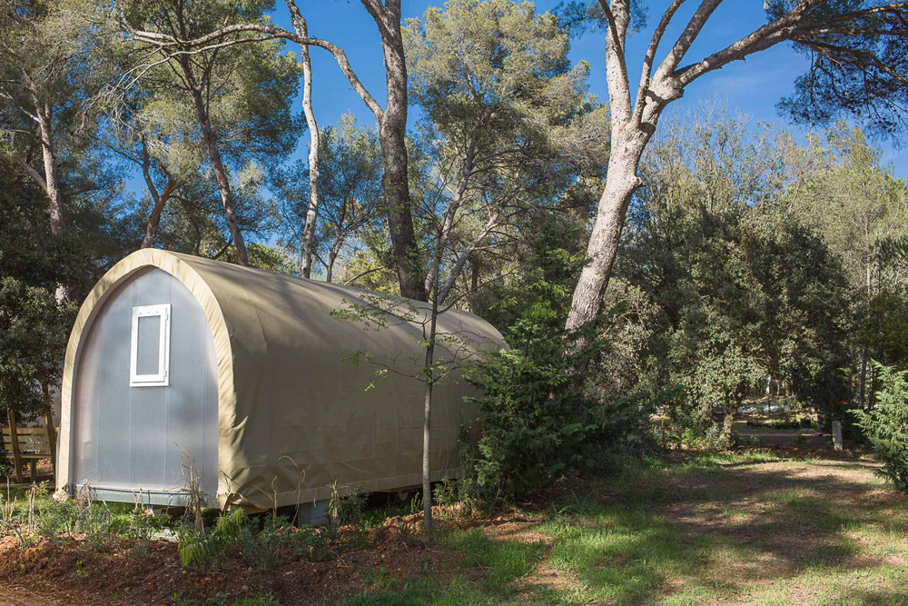 Ferien mit Freunden – preisgünstiger und naturnaher Campingplatz in der Provence