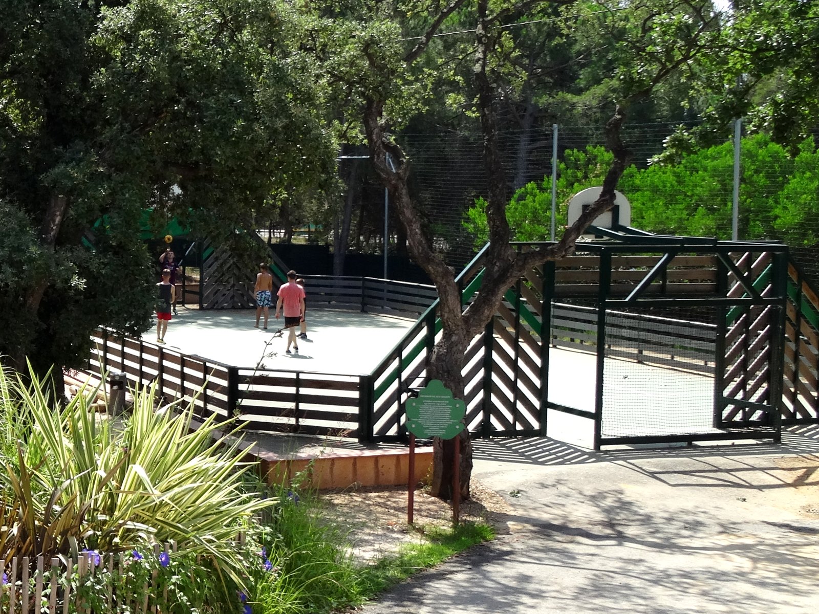 City-Stadion in Le Lavandou: sportliche Ferien und Aktivitäten mit der ganzen Familie