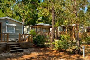 Mietobjekt: Mobilhaus der Luxusklasse auf einem Campingplatz an der Côte d’Azur