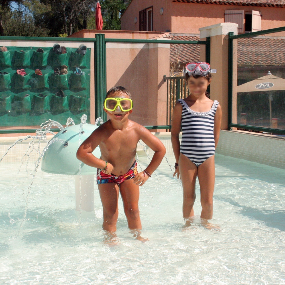 Campingplatz mit 4 Pools für Kinder in Frankreich