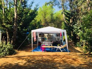 Billiger Stellplatz  für Wohnwagen auf einem Campingplatz
