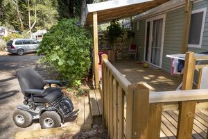 Hochwertiges und barrierefreies Mobilhaus für Menschen mit Handicap in La-Londe-les-Maures