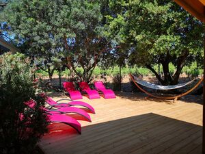 Ferienhaus der Luxusklasse, Villa mit Whirlpool auf einem Campingplatz in Frankreich - Wasserparadies