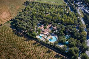 Naturnaher und umweltbewusst geführter Campingplatz mit 4 Pools an der Côte d’Azur