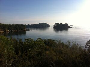 Eine Ansicht vom Küstenwanderweg in Hyères