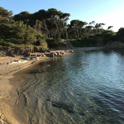 Unsere Auswahl der zehn ruhigsten Strände rund um Hyères - Camping