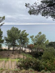 Ein Strand in der Nähe vom Campingplatz