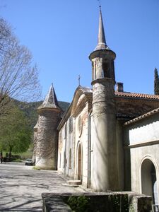 Ein Kloster im  Gebirgsmassiv der ‘Sainte Baume’