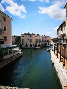 Besichtigen Sie im Department Var die Lagunenstadt Port Grimaud!