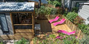 Die grosse Terrasse vom Mobilhaus für 4 Personen