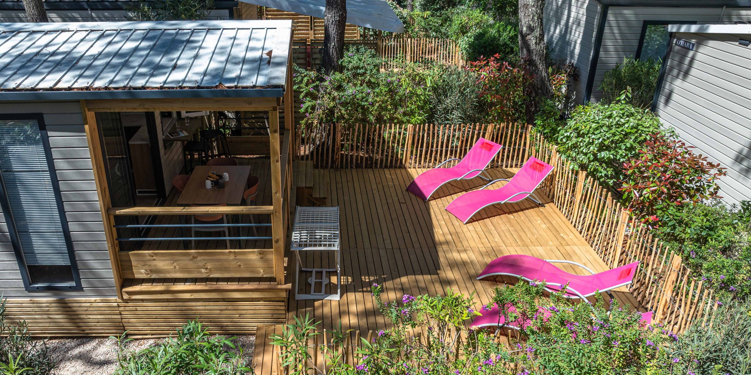 Die grosse Terrasse vom Mobilhaus für 4 Personen