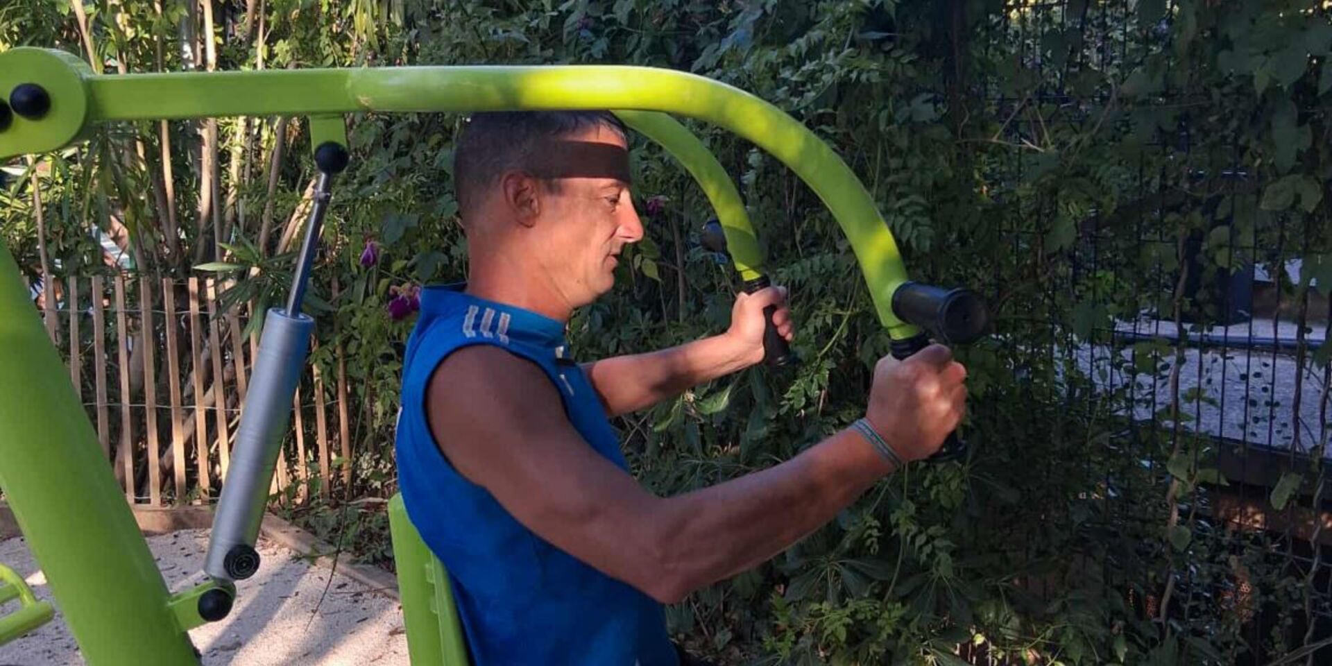 Fitnessgeräte auf dem Campingplatz an der Côte d'Azur