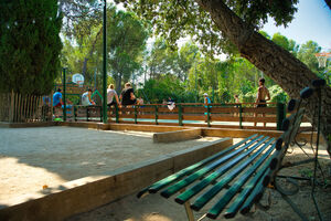 Freizeiteinrichtungen auf unserem Campingplatz und die Singzikaden der Côte d'Azur